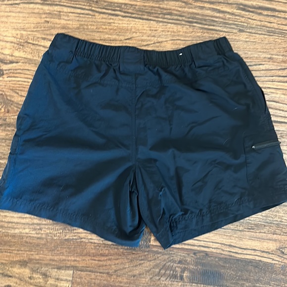 Columbia hiking shorts - Picture 2 of 7